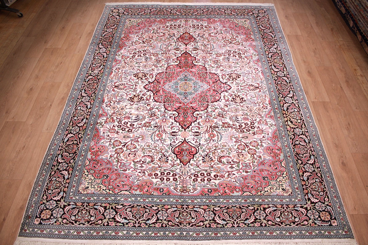 Nain 9la - Kashmir 245 x 335 cm