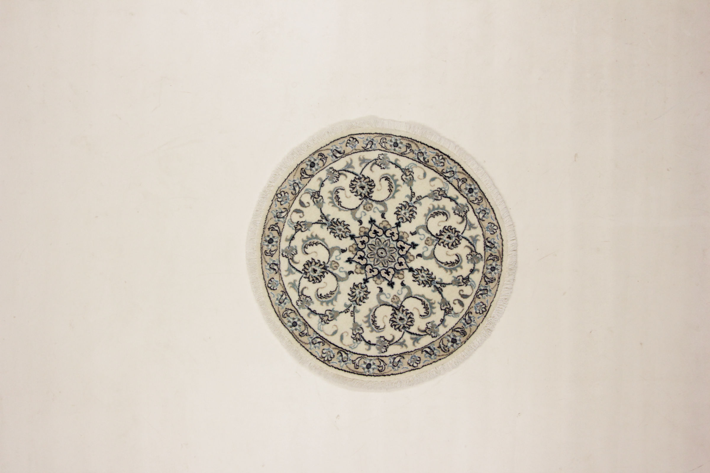Matta 140x140 - Nain 150 x 150 cm