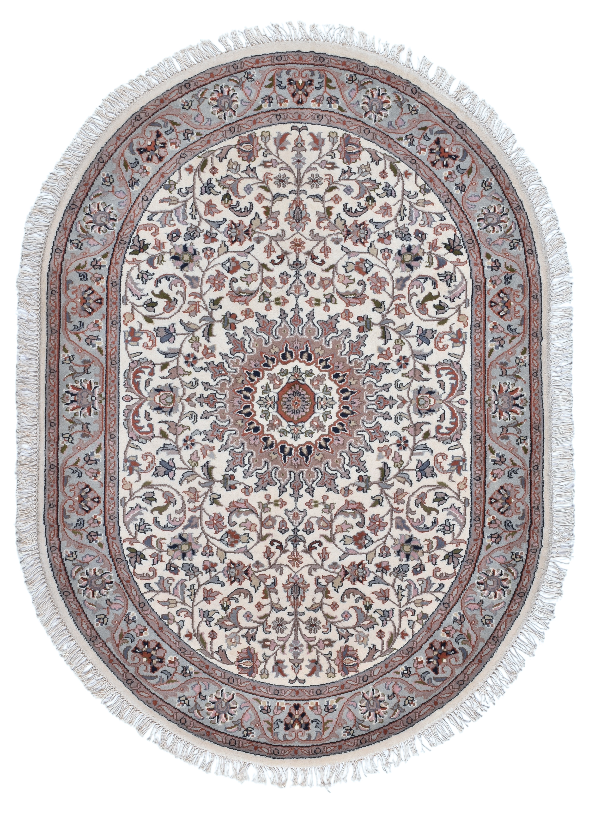 Ovala mattor - Isfahan 136 x 192 cm
